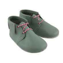 Load image into Gallery viewer, Simple Simon Tassel Boot (Grey)

