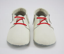Load image into Gallery viewer, Simple Simon Tassel Boot (White)
